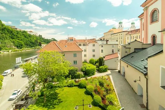 Am Paulusbogen Hotel Pasov